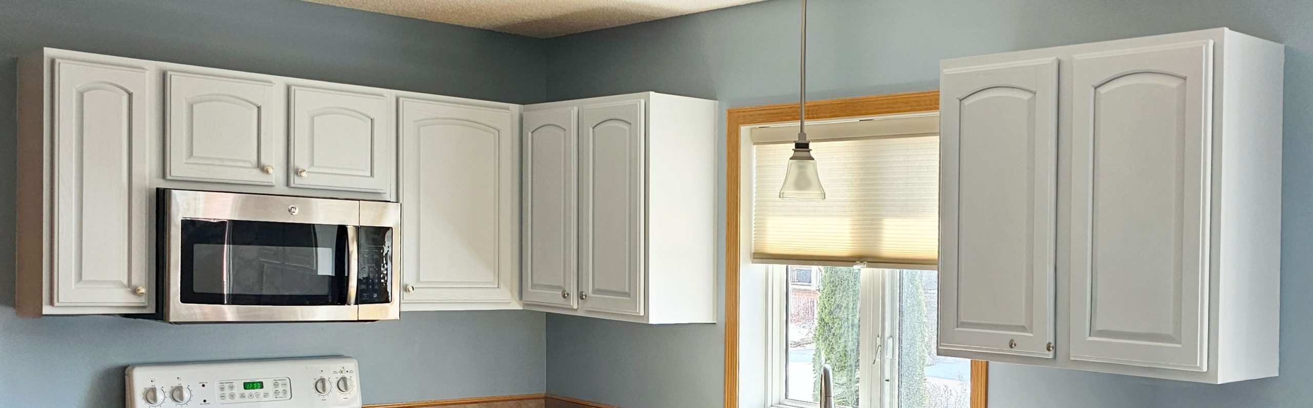 professional cabinet painting